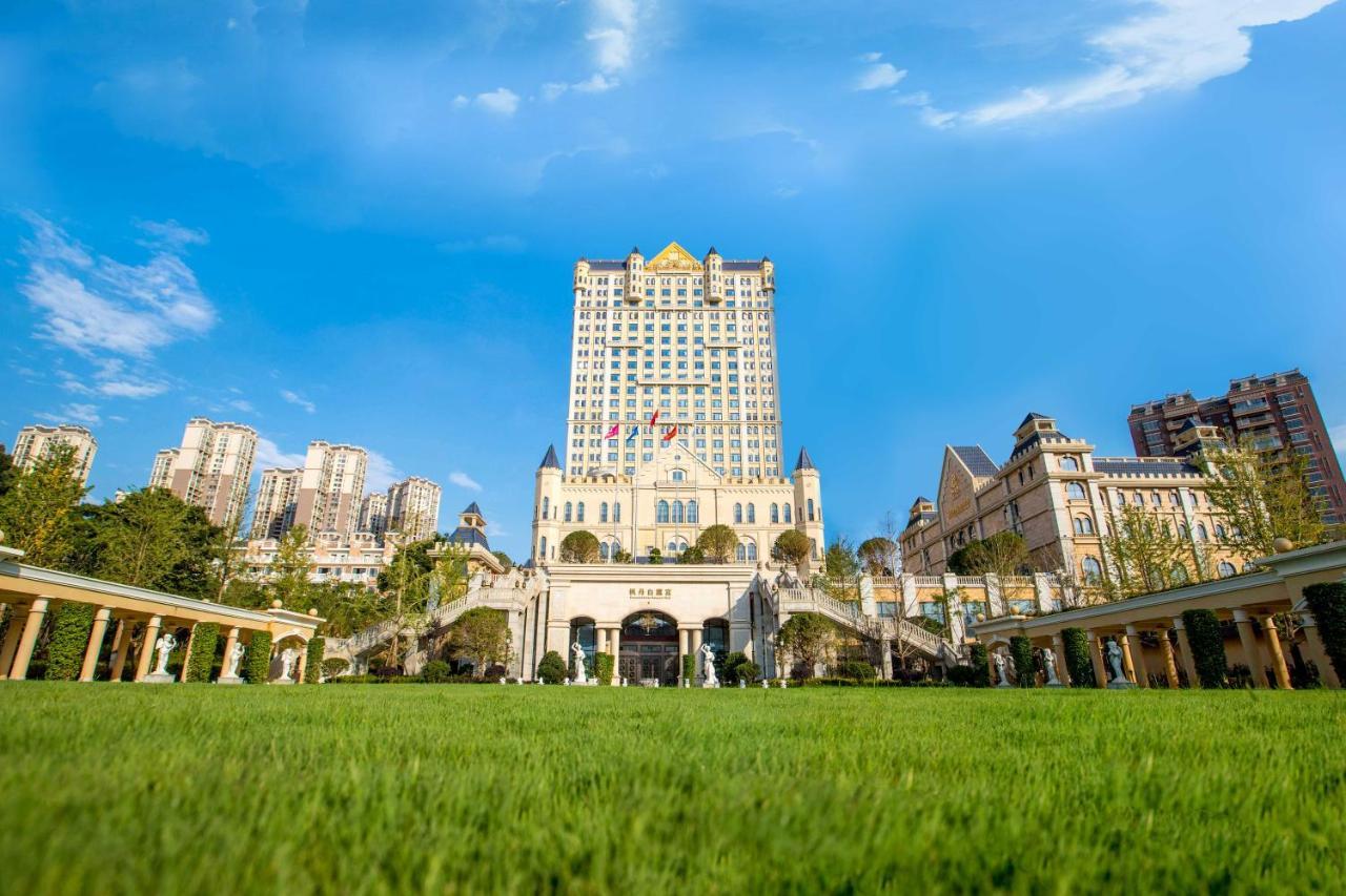 Wyndham Grand Kunming East Hotell Eksteriør bilde