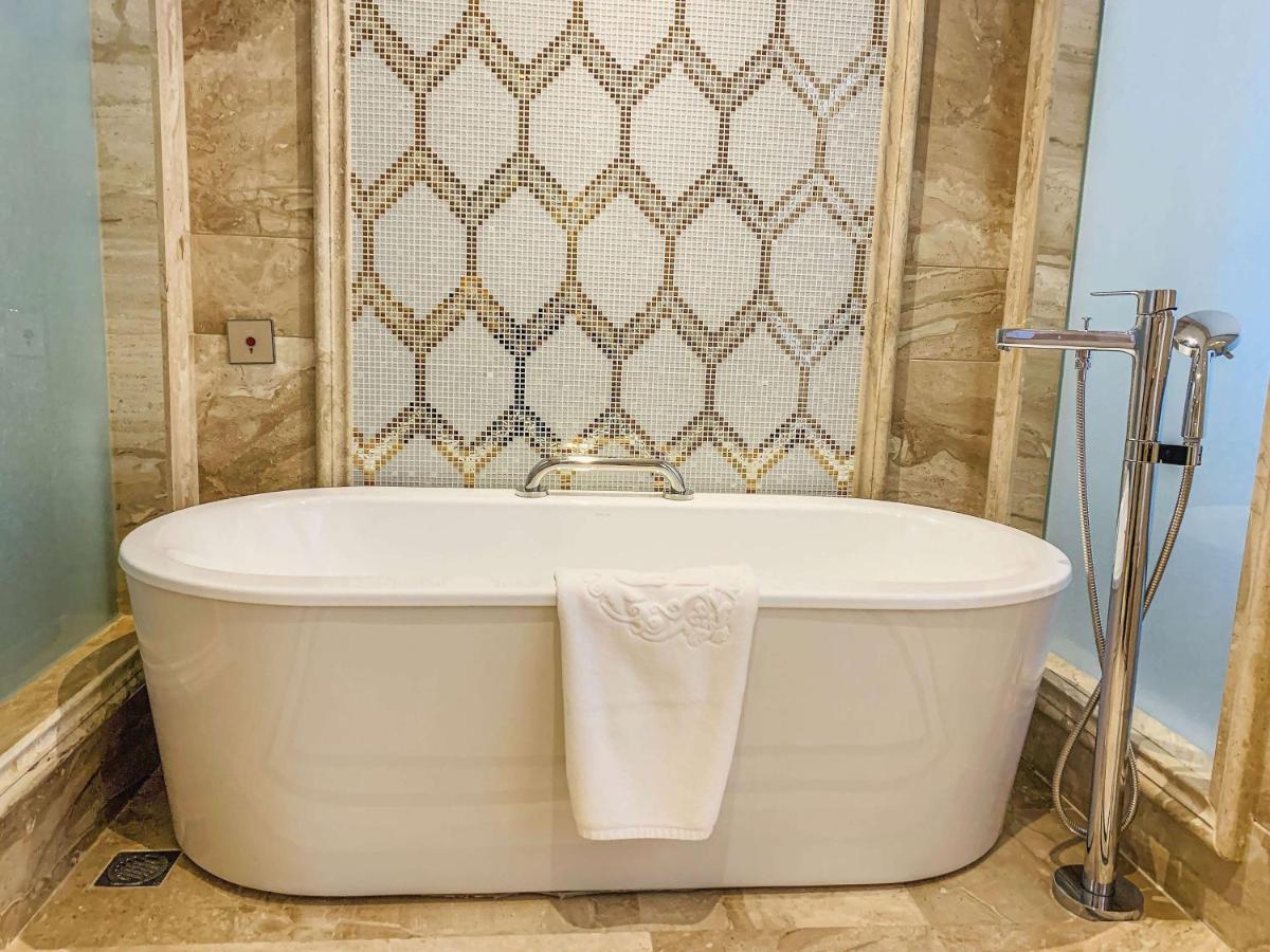 Wyndham Grand Kunming East Hotell Eksteriør bilde